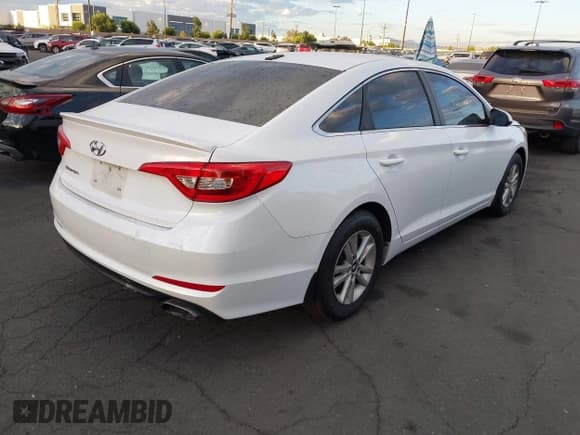 ✅ 2016 Hyundai Sonata SE • VIN: 5NPE24AF9GH280055 • Лот: 43418150. Опубликован ранее на IAAI с пробегом 77 395 миль. Бесплатный доступ к архиву аукционных продаж из США и подробный отчёт об истории автомобиля на DreamBid. Изображение 4.