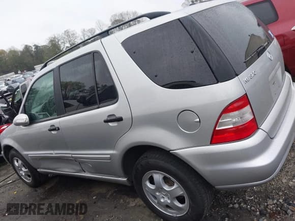 ✅ 2002 Mercedes-Benz M 320/430/500 • VIN: 4JGAB54E92A352889 • Lot: 41805001. Listed on IAAI with 174,758 mi. Free auction sales archive from the USA and detailed vehicle history report at DreamBid. Image 14.