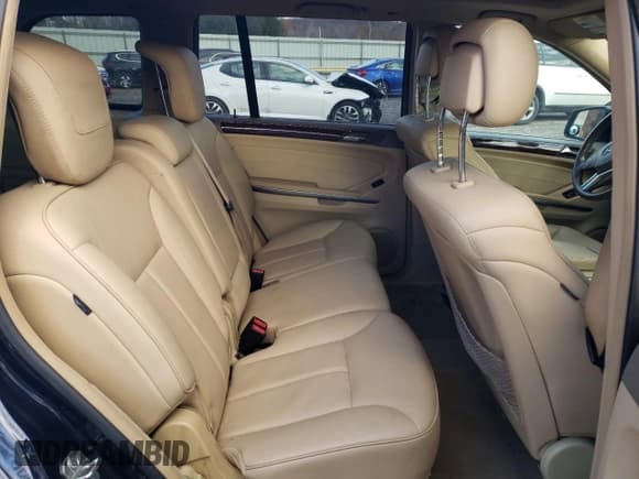 ✅ 2011 Mercedes-Benz GL 450 • VIN: 4JGBF7BE5BA630419 • Лот: 91505925. Опубликован ранее на Copart с пробегом 207 829 миль. Бесплатный доступ к архиву аукционных продаж из США и подробный отчёт об истории автомобиля на DreamBid. Изображение 11.