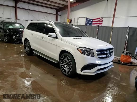 ✅ 2017 Mercedes-Benz GLS 63 AMG • VIN: 4JGDF7FE0HA978513 • Lot: 43703755. Wystawiony na Copart z przebiegiem 94 292 mil. Bezpłatny archiwum sprzedaży aukcyjnych z USA i szczegółowy raport historii pojazdu na DreamBid. Zdjęcie 14.