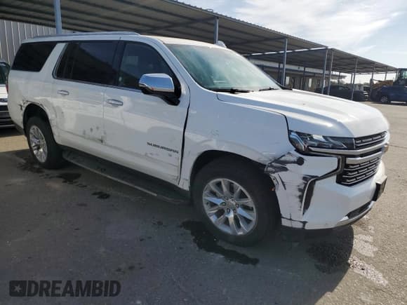 ✅ 2023 Chevrolet Suburban Premier • VIN: 1GNSCFKD0PR345884 • Lot: 64404024. Wystawiony na Copart z przebiegiem 39 708 mil. Bezpłatny archiwum sprzedaży aukcyjnych z USA i szczegółowy raport historii pojazdu na DreamBid. Zdjęcie 4.