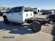 ✅ 2025 Chevrolet Silverado 1500 • VIN: 3GCUKHE88SG155418 • Лот: 43241485. Опубликован ранее на Copart с пробегом 471 миль. Бесплатный доступ к архиву аукционных продаж из США и подробный отчёт об истории автомобиля на DreamBid. Изображение 2.