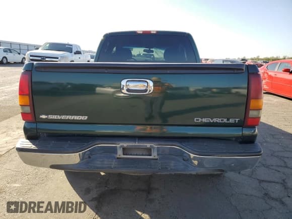 ✅ 2002 Chevrolet Silverado 1500 LS • VIN: 2GCEC19VX21348560 • Лот: 79670294. Опубликован ранее на Copart с пробегом 195 785 миль. Бесплатный доступ к архиву аукционных продаж из США и подробный отчёт об истории автомобиля на DreamBid. Изображение 6.