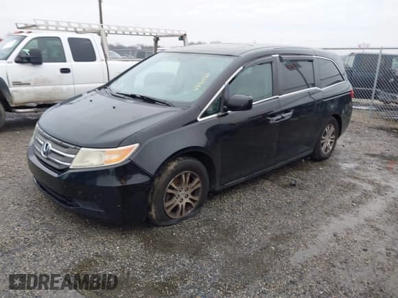 ✅ 2013 Honda Odyssey EX-L • VIN: 5FNRL5H67DB074432 • Lot: 43764361. Wystawiony na IAAI z przebiegiem 233 852 mil. Bezpłatny archiwum sprzedaży aukcyjnych z USA i szczegółowy raport historii pojazdu na DreamBid. Zdjęcie 19.