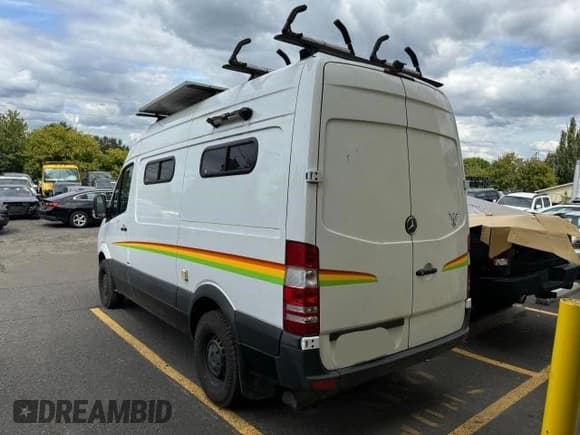 ✅ 2016 Mercedes-Benz Sprinter Cargo • VIN: WD3PE7DD6GP339069 • Lot: 74142614. Listed on Copart with 53,121 mi. Free auction sales archive from the USA and detailed vehicle history report at DreamBid. Image 3.