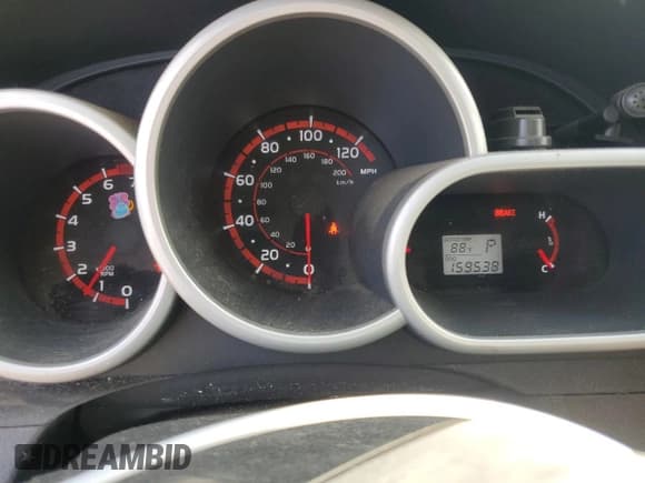 ✅ 2009 Toyota Matrix • VIN: 2T1KU40E19C004965 • Lot: 83829985. Wystawiony na Copart z przebiegiem 159 538 mil. Bezpłatny archiwum sprzedaży aukcyjnych z USA i szczegółowy raport historii pojazdu na DreamBid. Zdjęcie 9.