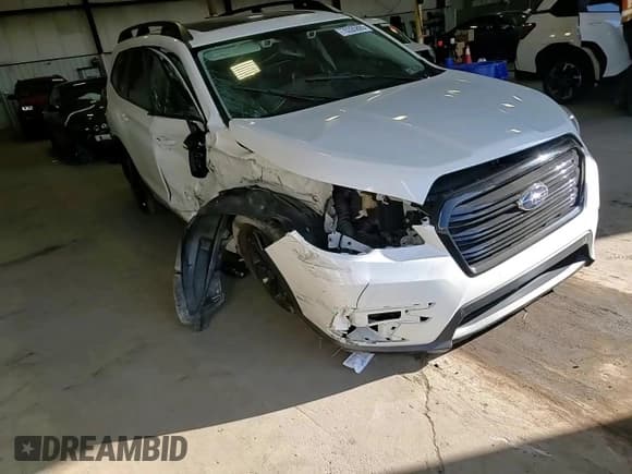 ✅ 2022 Subaru Ascent Onyx • VIN: 4S4WMAJD2N3462860 • Lot: 70335885. Listed on Copart with 18,089 mi. Free auction sales archive from the USA and detailed vehicle history report at DreamBid. Image 14.