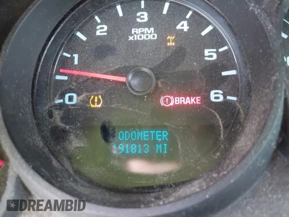 ✅ 2013 Chevrolet Silverado 1500 Work Truck • VIN: 1GCNKPEA7DZ288109 • Lot: 40782515. Wystawiony na IAAI z przebiegiem 191 813 mil. Bezpłatny archiwum sprzedaży aukcyjnych z USA i szczegółowy raport historii pojazdu na DreamBid. Zdjęcie 15.