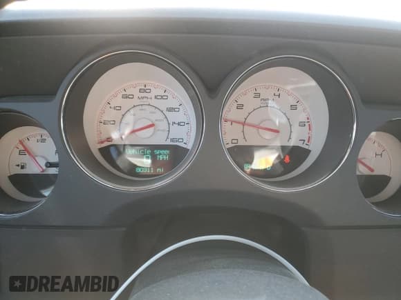 ✅ 2012 Dodge Challenger R/T Classic • VIN: 2C3CDYBTXCH189283 • Lot: 89138685. Wystawiony na Copart z przebiegiem 80 311 mil. Bezpłatny archiwum sprzedaży aukcyjnych z USA i szczegółowy raport historii pojazdu na DreamBid. Zdjęcie 9.