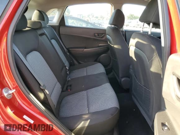 ✅ 2021 Hyundai Kona SE • VIN: KM8K12AA1MU604644 • Лот: 70888194. Опубликован ранее на Copart с пробегом 67 613 миль. Бесплатный доступ к архиву аукционных продаж из США и подробный отчёт об истории автомобиля на DreamBid. Изображение 11.