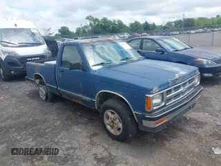 1993 Chevrolet S-10 EL X81 с VIN 1GCCT14Z1P0158800, выставлен на аукционе IAAI как лот 42521560 с пробегом 190 203 миль миль и . История ставок и продаж доступна на DreamBid. Изображение 1.