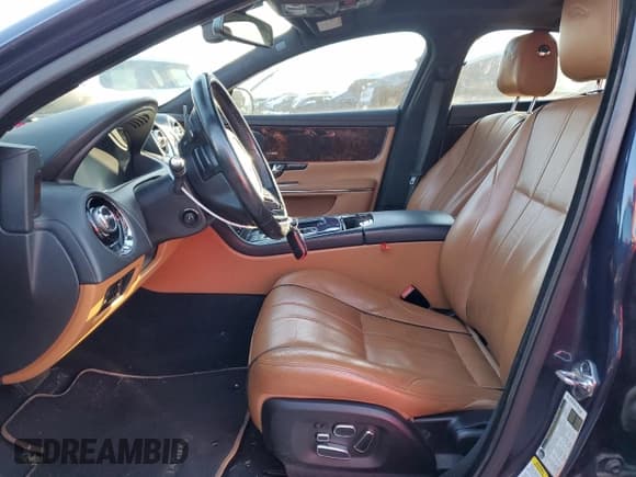 ✅ 2013 Jaguar XJ • VIN: SAJWA1C74D8V41339 • Lot: 46274345. Listed on Copart with 135,993 mi. Free auction sales archive from the USA and detailed vehicle history report at DreamBid. Image 7.