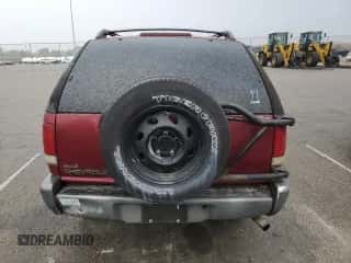 1995 Chevrolet Blazer LS z VIN 1GNCT18WXSK247799, wystawiony jako Copart lot #77753964 z przebiegiem 275 437 mil mil oraz Czysty tytuł • Clean title. Historia ofert i sprzedaży dostępna na DreamBid. Obrazek 6.