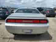 2009 Dodge Challenger R/T z VIN 2B3LJ54T09H509785, wystawiony jako Copart lot #66472714 z przebiegiem 86 756 mil mil oraz Szkoda całkowita • Salvage title. Historia ofert i sprzedaży dostępna na DreamBid. Obrazek 6.