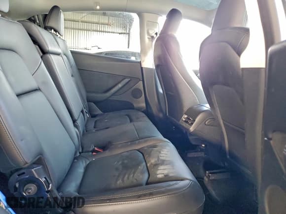 ✅ 2023 Tesla Model Y Long Range • VIN: 7SAYGAEE0PF911100 • Lot: 94993705. Wystawiony na Copart z przebiegiem 24 976 mil. Bezpłatny archiwum sprzedaży aukcyjnych z USA i szczegółowy raport historii pojazdu na DreamBid. Zdjęcie 10.