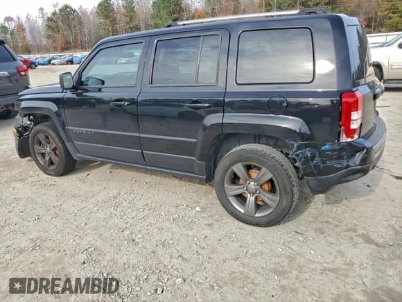 ✅ 2017 Jeep Patriot Sport • VIN: 1C4NJPBA4HD158671 • Лот: 93853255. Опубликован ранее на Copart с пробегом 98 705 миль. Бесплатный доступ к архиву аукционных продаж из США и подробный отчёт об истории автомобиля на DreamBid. Изображение 2.