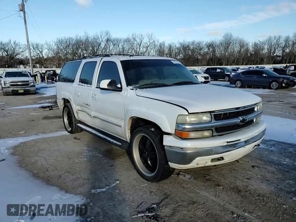 ✅ 2004 Chevrolet Suburban LS • VIN: 1GNFK16Z94J105949 • Лот: 45731425. Опубликован ранее на Copart с пробегом 196 982 миль. Бесплатный доступ к архиву аукционных продаж из США и подробный отчёт об истории автомобиля на DreamBid. Изображение 11.