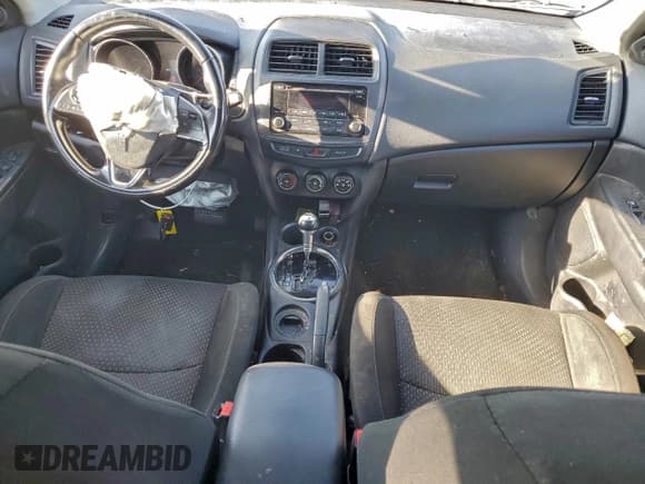 ✅ 2016 Mitsubishi Outlander SE • VIN: JA4AP3AWXGZ059917 • Lot: 92172745. Listed on Copart with 148,602 mi. Free auction sales archive from the USA and detailed vehicle history report at DreamBid. Image 8.