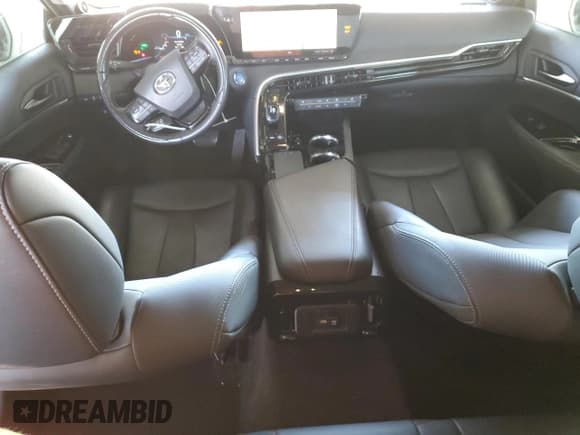 ✅ 2021 Toyota Mirai XLE • VIN: JTDAAAAA2MA001651 • Lot: 66187995. Listed on Copart with 46,975 mi. Free auction sales archive from the USA and detailed vehicle history report at DreamBid. Image 8.