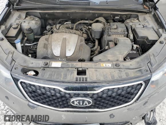 ✅ 2013 Kia Sorento SX • VIN: 5XYKW4A26DG351610 • Lot: 56196225. Listed on Copart with 155,382 mi. Free auction sales archive from the USA and detailed vehicle history report at DreamBid. Image 12.