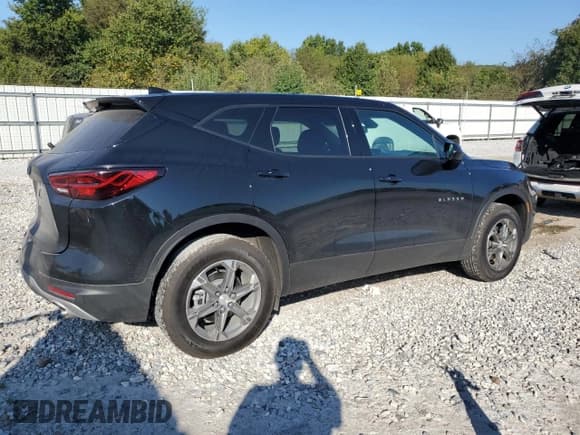 ✅ 2024 Chevrolet Blazer LT • VIN: 3GNKBCR47RS269460 • Lot: 82309985. Listed on Copart with 4,061 mi. Free auction sales archive from the USA and detailed vehicle history report at DreamBid. Image 3.