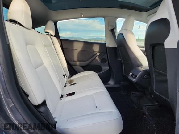 ✅ 2023 Tesla Model Y Long Range • VIN: 7SAYGDEE3PF714262 • Lot: 71861085. Listed on Copart with 13,670 mi. Free auction sales archive from the USA and detailed vehicle history report at DreamBid. Image 10.
