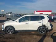 ✅ 2020 Nissan Rogue S • VIN: 5N1AT2MT1LC746032 • Lot: 43408672. Wystawiony na IAAI z przebiegiem 50 667 mil. Bezpłatny archiwum sprzedaży aukcyjnych z USA i szczegółowy raport historii pojazdu na DreamBid. Zdjęcie 14.