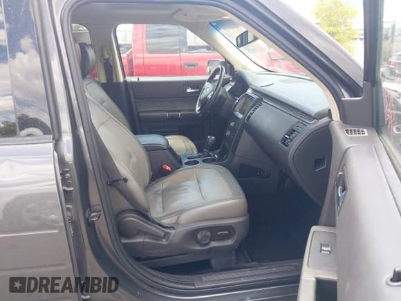 ✅ 2018 Ford Flex SEL • VIN: 2FMGK5C86JBA18117 • Лот: 43055655. Опубликован ранее на IAAI с пробегом 130 959 миль. Бесплатный доступ к архиву аукционных продаж из США и подробный отчёт об истории автомобиля на DreamBid. Изображение 5.