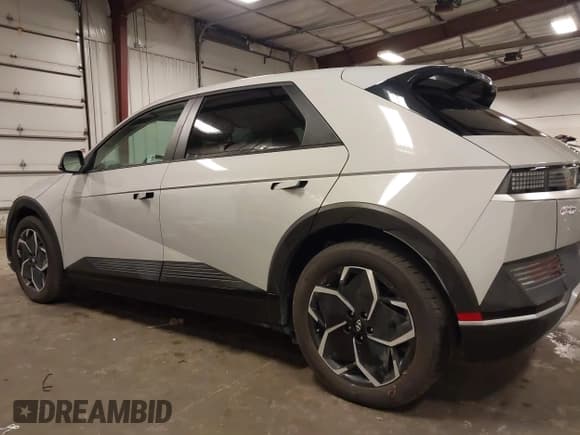 ✅ 2024 Hyundai Ioniq 5 SEL • VIN: KM8KNDDF6RU310834 • Lot: 42515823. Listed on IAAI with 15,851 mi. Free auction sales archive from the USA and detailed vehicle history report at DreamBid. Image 15.