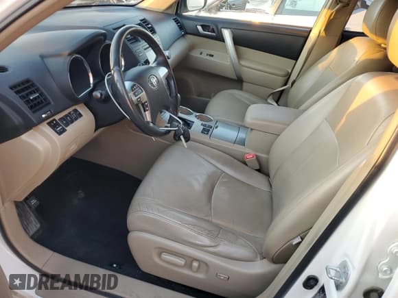 ✅ 2012 Toyota Highlander SE • VIN: 5TDBK3EH4CS154182 • Лот: 91065785. Опубликован ранее на Copart с пробегом 182 301 миль. Бесплатный доступ к архиву аукционных продаж из США и подробный отчёт об истории автомобиля на DreamBid. Изображение 7.