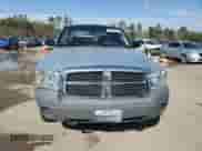 2007 Dodge Dakota ST z VIN 1D7HW28P17S184237, wystawiony jako Copart lot #43230605 z przebiegiem 151 993 mil mil oraz Czysty tytuł • Clean title. Historia ofert i sprzedaży dostępna na DreamBid. Obrazek 5.