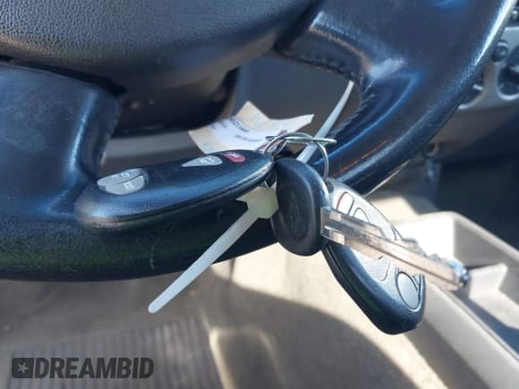 ✅ 2005 Chevrolet Colorado ZQ8 • VIN: 1GCCS146758137585 • Лот: 41620559. Опубликован ранее на IAAI с пробегом 189 038 миль. Бесплатный доступ к архиву аукционных продаж из США и подробный отчёт об истории автомобиля на DreamBid. Изображение 11.