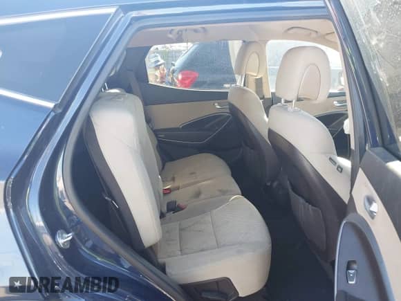 2017 Hyundai Santa Fe 2.4L с VIN 5XYZT3LB6HG467586, выставлен на аукционе IAAI как лот 43585328 с пробегом 84 065 миль миль и . История ставок и продаж доступна на DreamBid. Изображение 8.