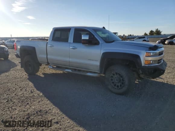 ✅ 2019 Chevrolet Silverado 2500HD LTZ • VIN: 1GC1KTEG4KF209330 • Lot: 72545254. Wystawiony na Copart z przebiegiem 150 828 mil. Bezpłatny archiwum sprzedaży aukcyjnych z USA i szczegółowy raport historii pojazdu na DreamBid. Zdjęcie 4.