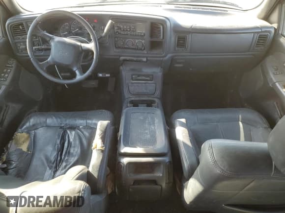 ✅ 2002 Chevrolet Silverado 2500HD LS • VIN: 1GCHK23G32F104757 • Лот: 91891835. Опубликован ранее на Copart с пробегом 205 533 миль. Бесплатный доступ к архиву аукционных продаж из США и подробный отчёт об истории автомобиля на DreamBid. Изображение 8.