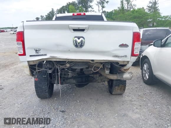 ✅ 2019 Ram 2500 Big Horn • VIN: 3C6UR5DL7KG531128 • Lot: 42125430. Wystawiony na IAAI z przebiegiem 159 088 mil. Bezpłatny archiwum sprzedaży aukcyjnych z USA i szczegółowy raport historii pojazdu na DreamBid. Zdjęcie 6.