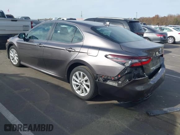 ✅ 2024 Toyota Camry LE • VIN: 4T1C11BK5RU119453 • Lot: 43697145. Listed on IAAI with 33,907 mi. Free auction sales archive from the USA and detailed vehicle history report at DreamBid. Image 3.