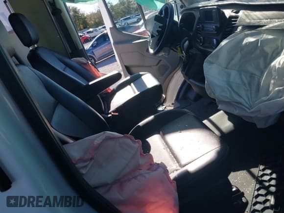 ✅ 2022 Ford Transit Cargo • VIN: 1FTBW3U85NKA01097 • Лот: 41076643. Опубликован ранее на IAAI с пробегом 24 786 миль. Бесплатный доступ к архиву аукционных продаж из США и подробный отчёт об истории автомобиля на DreamBid. Изображение 5.