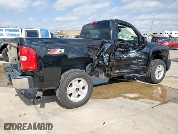 ✅ 2013 Chevrolet Silverado 1500 • VIN: 1GCNKSEA8DZ171335 • Lot: 53523625. Wystawiony na Copart z przebiegiem 83 664 mil. Bezpłatny archiwum sprzedaży aukcyjnych z USA i szczegółowy raport historii pojazdu na DreamBid. Zdjęcie 3.