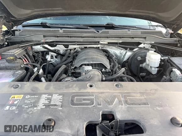 ✅ 2015 GMC Sierra 1500 Denali • VIN: 3GTU2WEC0FG114523 • Lot: 90738105. Listed on Copart with 124,835 mi. Free auction sales archive from the USA and detailed vehicle history report at DreamBid. Image 7.