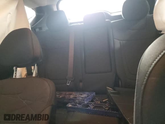 ✅ 2024 Hyundai Tucson SE • VIN: 5NMJACDE3RH414167 • Lot: 58067415. Wystawiony na Copart z przebiegiem 7 646 mil. Bezpłatny archiwum sprzedaży aukcyjnych z USA i szczegółowy raport historii pojazdu na DreamBid. Zdjęcie 10.