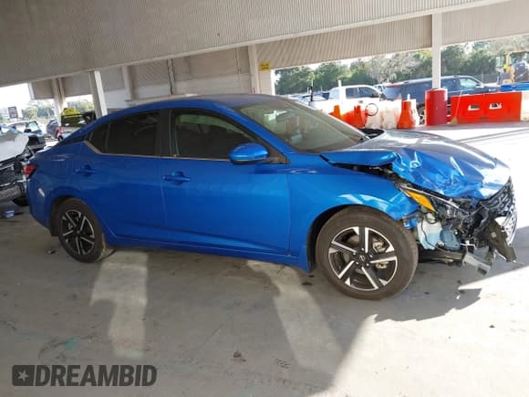 ✅ 2024 Nissan Sentra SV • VIN: 3N1AB8CV5RY224228 • Lot: 43793369. Listed on IAAI with 17,688 mi. Free auction sales archive from the USA and detailed vehicle history report at DreamBid. Image 14.