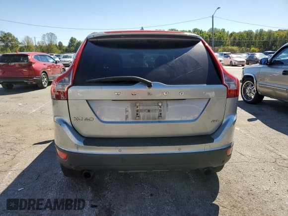 ✅ 2013 Volvo XC60 3.2L • VIN: YV4952DZ8D2432839 • Lot: 85907125. Wystawiony na Copart z przebiegiem 229 561 mil. Bezpłatny archiwum sprzedaży aukcyjnych z USA i szczegółowy raport historii pojazdu na DreamBid. Zdjęcie 6.