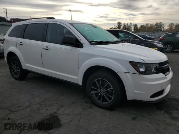 ✅ 2018 Dodge Journey SE • VIN: 3C4PDCAB0JT526749 • Lot: 91966785. Wystawiony na Copart z przebiegiem 233 179 mil. Bezpłatny archiwum sprzedaży aukcyjnych z USA i szczegółowy raport historii pojazdu na DreamBid. Zdjęcie 4.