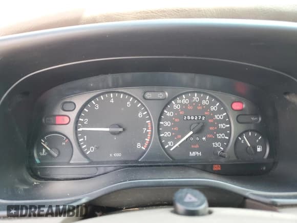 ✅ 2000 Mercury Mystique GS • VIN: 1MEFM6530YK615859 • Lot: 59704875. Wystawiony na Copart z przebiegiem 259 272 mil. Bezpłatny archiwum sprzedaży aukcyjnych z USA i szczegółowy raport historii pojazdu na DreamBid. Zdjęcie 9.