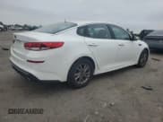 ✅ 2020 Kia Optima LX • VIN: 5XXGT4L33LG438985 • Lot: 70964065. Wystawiony na Copart z przebiegiem 41 248 mil. Bezpłatny archiwum sprzedaży aukcyjnych z USA i szczegółowy raport historii pojazdu na DreamBid. Zdjęcie 3.