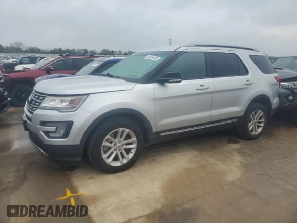 ✅ 2017 Ford Explorer XLT • VIN: 1FM5K7D86HGA61974 • Lot: 50249405. Listed on Copart with 120,097 mi. Free auction sales archive from the USA and detailed vehicle history report at DreamBid. Image 1.