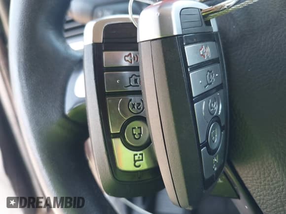 ✅ 2022 Ford Edge Titanium • VIN: 2FMPK4K98NBA94951 • Lot: 43255197. Wystawiony na IAAI z przebiegiem 70 473 mil. Bezpłatny archiwum sprzedaży aukcyjnych z USA i szczegółowy raport historii pojazdu na DreamBid. Zdjęcie 11.