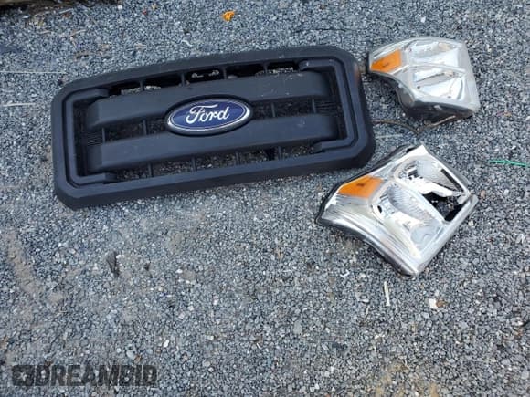 ✅ 2016 Ford F-350 Lariat • VIN: 1FT8X3B67GEB81788 • Lot: 75983104. Listed on Copart with 125,924 mi. Free auction sales archive from the USA and detailed vehicle history report at DreamBid. Image 12.