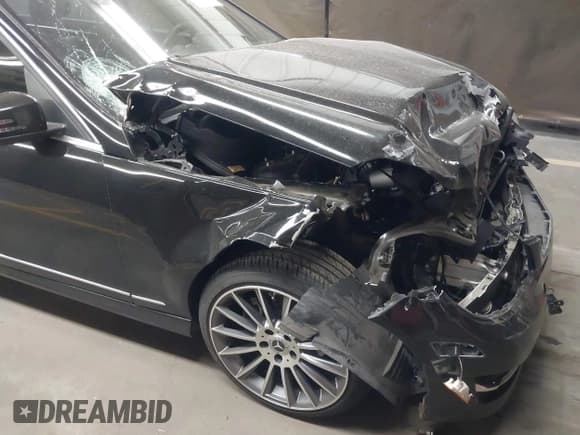 ✅ 2014 Mercedes-Benz C 250 Sport • VIN: WDDGF4HB9EA954859 • Lot: 42027885. Listed on IAAI with 64,223 mi. Free auction sales archive from the USA and detailed vehicle history report at DreamBid. Image 6.